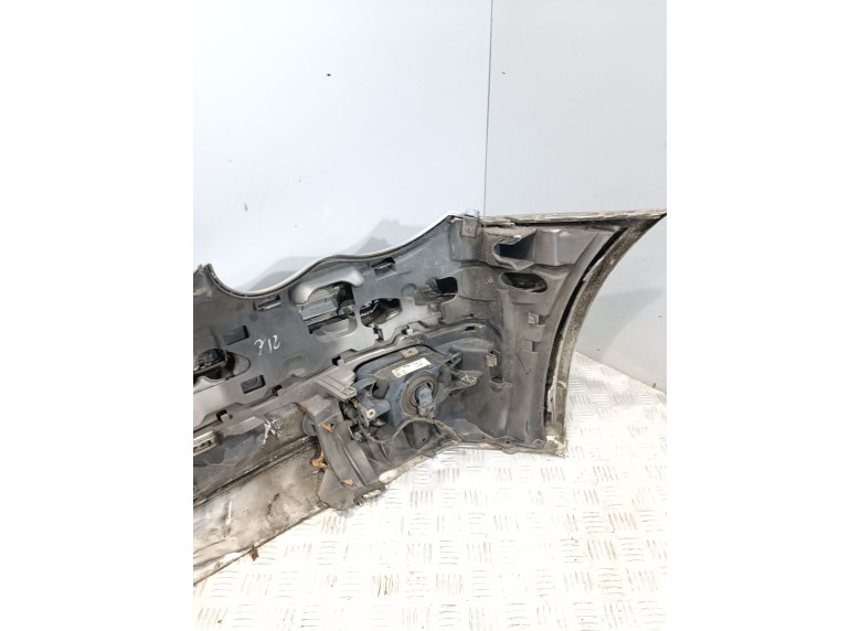 Бампер передний к Mercedes C W203, 2001г.