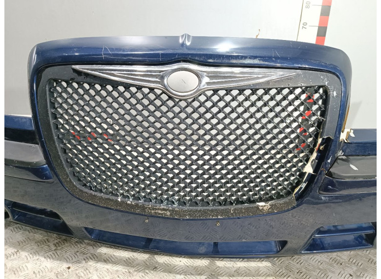 Решетка радиатора к Chrysler 300C, 2006г.