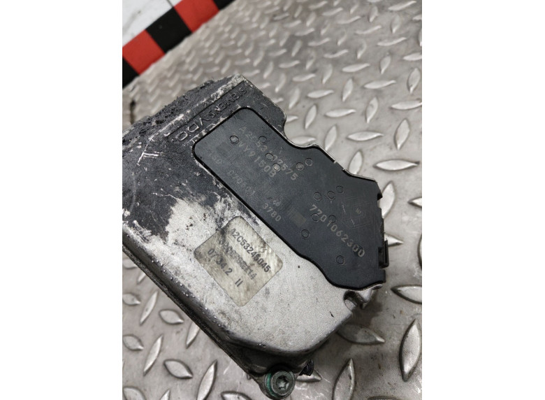 Заслонка дроссельная к Renault Scenic, 2006г.