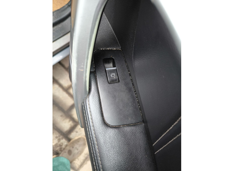 Кнопка стеклоподъемника заднего правого к Geely Emgrand 7, 2020г.