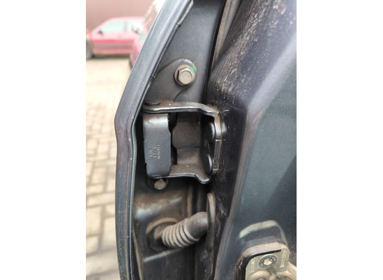 Петля двери задней правой к Geely Emgrand 7, 2020г.