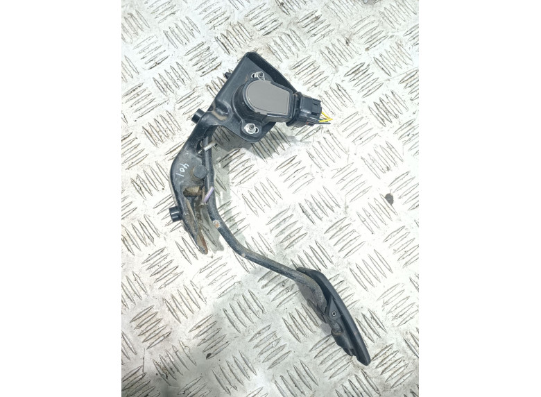 Педаль газа к Toyota Corolla, 2005г.