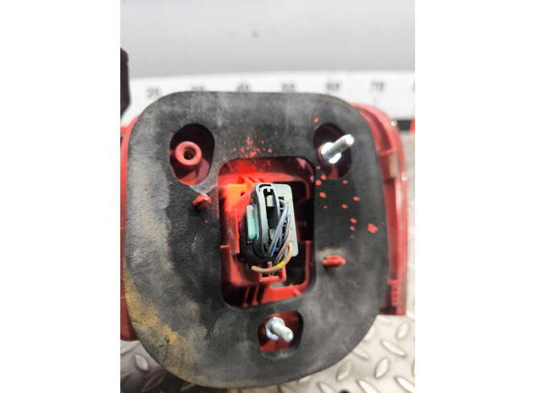 Фонарь задний левый к Volkswagen Passat, 2007г.