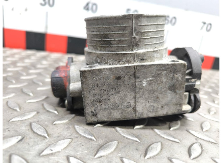 Заслонка дроссельная к Volvo S40, 2000г.