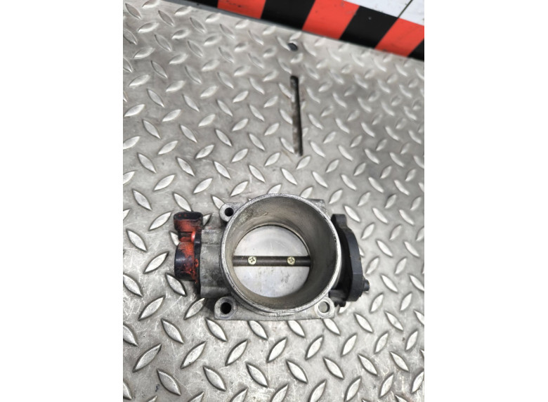 Заслонка дроссельная к Volvo S40, 2000г.