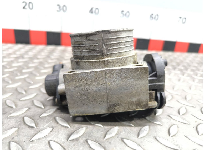 Заслонка дроссельная к Volvo V40, 2001г.