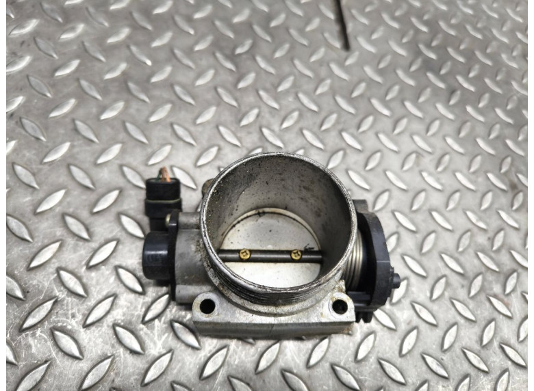 Заслонка дроссельная к Volvo V40, 2001г.