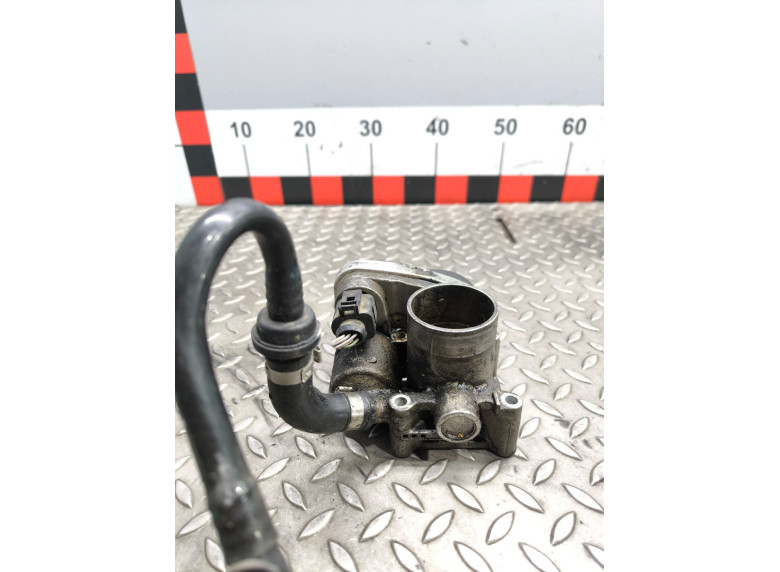 Заслонка дроссельная к Volkswagen Golf, 2001г.