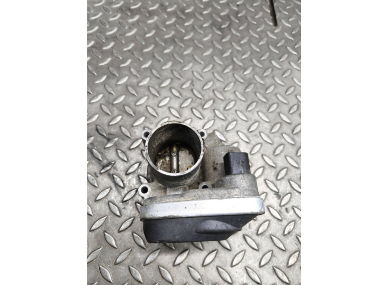 Заслонка дроссельная к Volkswagen Golf, 2001г.