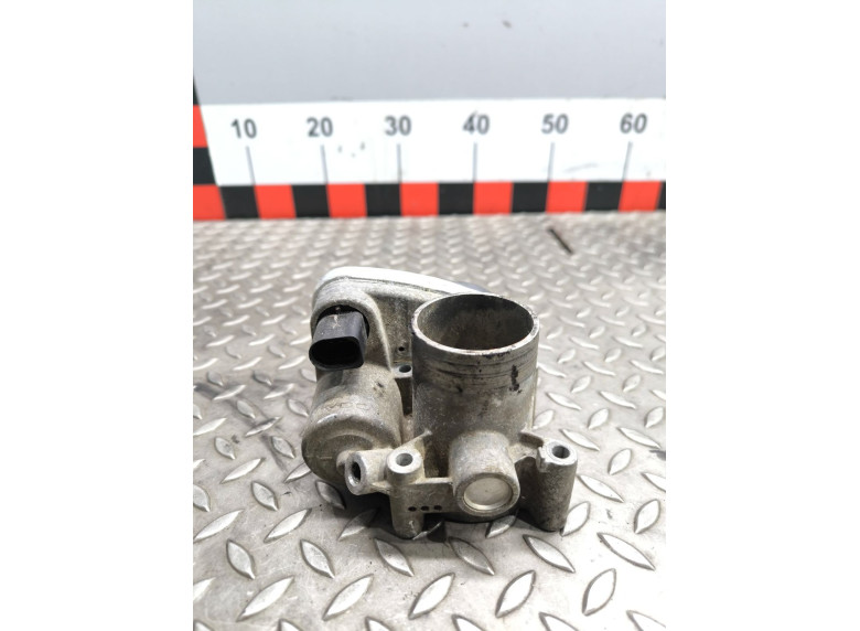 Заслонка дроссельная к Volkswagen Golf, 2001г.