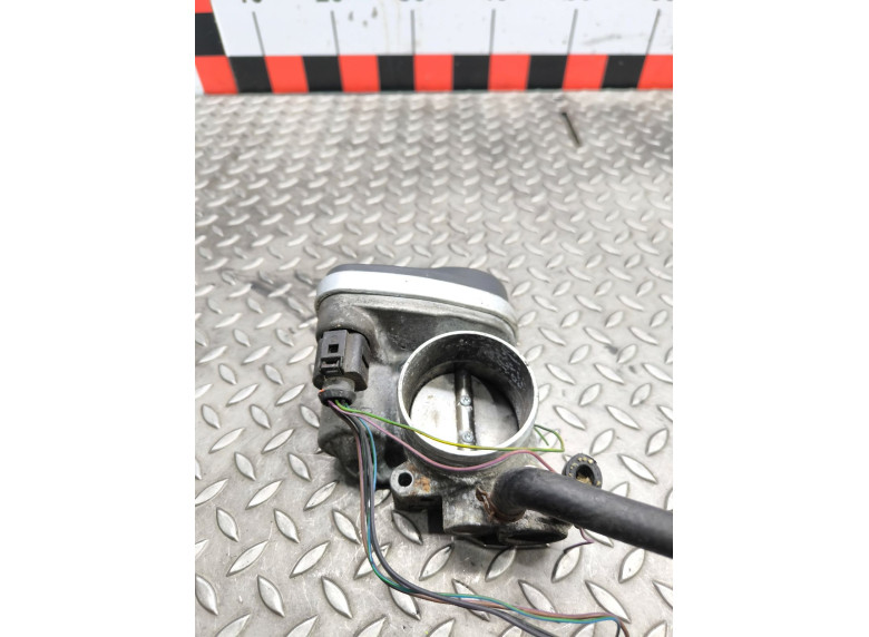 Заслонка дроссельная к Volkswagen Passat, 2006г.