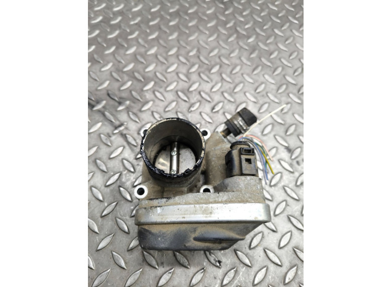 Заслонка дроссельная к Volkswagen Golf, 2002г.