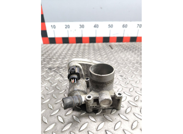 Заслонка дроссельная к Volkswagen Golf, 2002г.