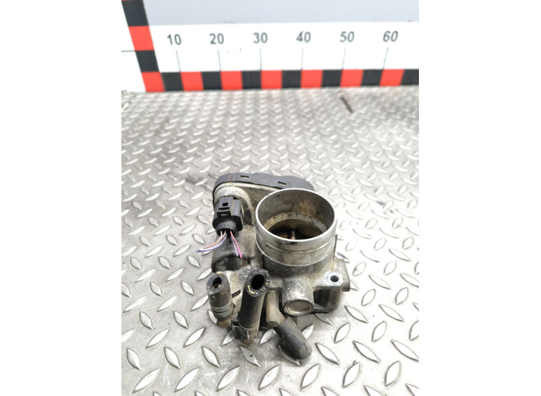 Заслонка дроссельная к Volkswagen Golf, 2002г.