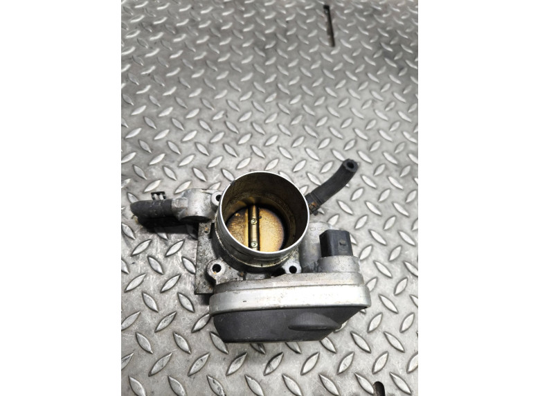 Заслонка дроссельная к Volkswagen Passat, 2002г.