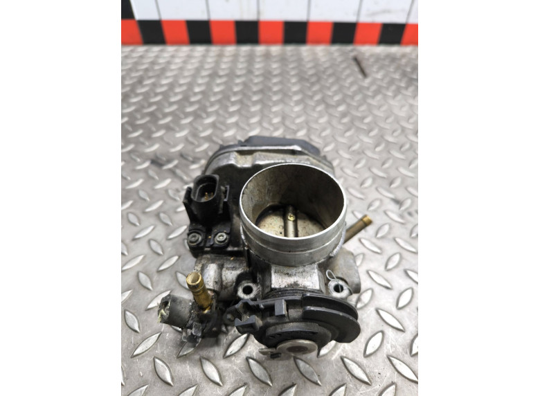 Заслонка дроссельная к Volkswagen Golf, 2000г.