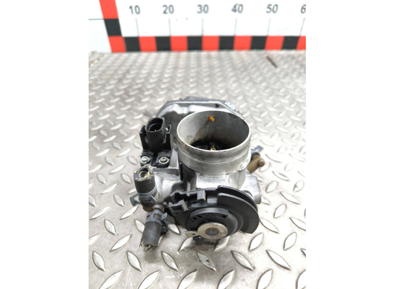 Заслонка дроссельная к Volkswagen Golf, 2000г.