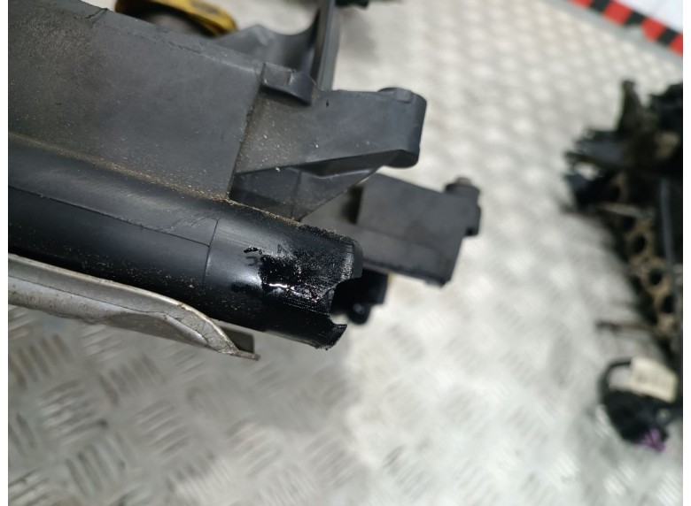 Головка блока цилиндров к Головка блока цилиндров к Land-Rover RangeRover undefined г. Range Rover