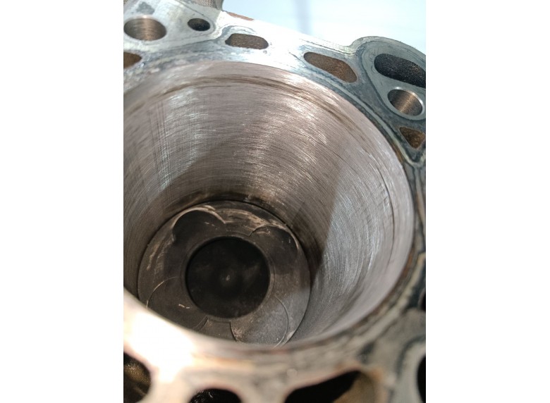 Блок цилиндров к Блок цилиндров к Land-Rover RangeRover undefined г. Range Rover