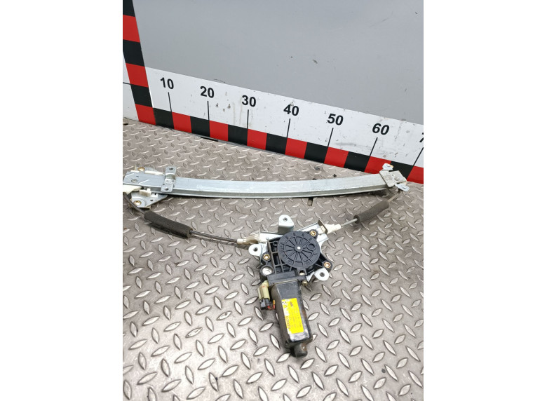 Стеклоподъемник электрический передний правый к Hyundai Santamo