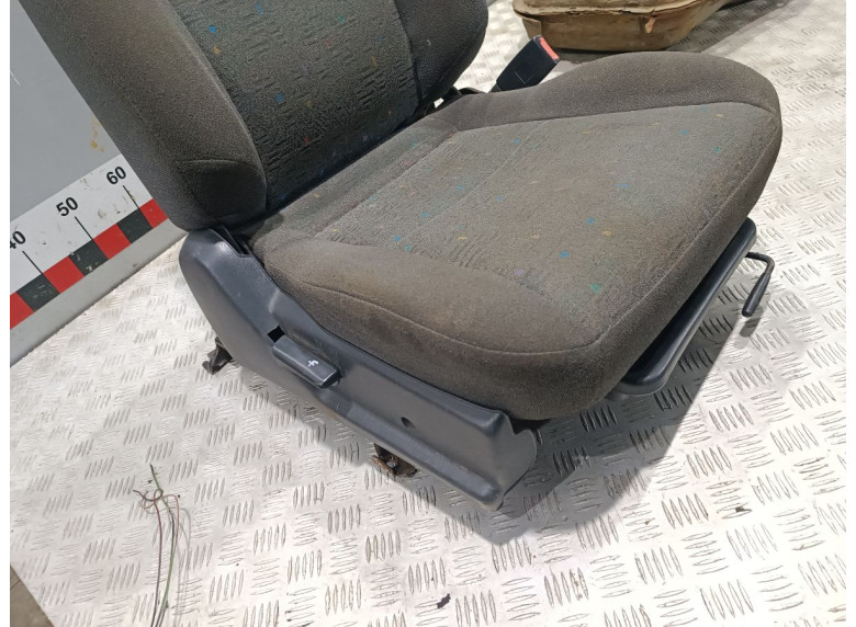 Сиденье переднее правое к Сиденье переднее правое к Hyundai Santamo undefined г. Santamo