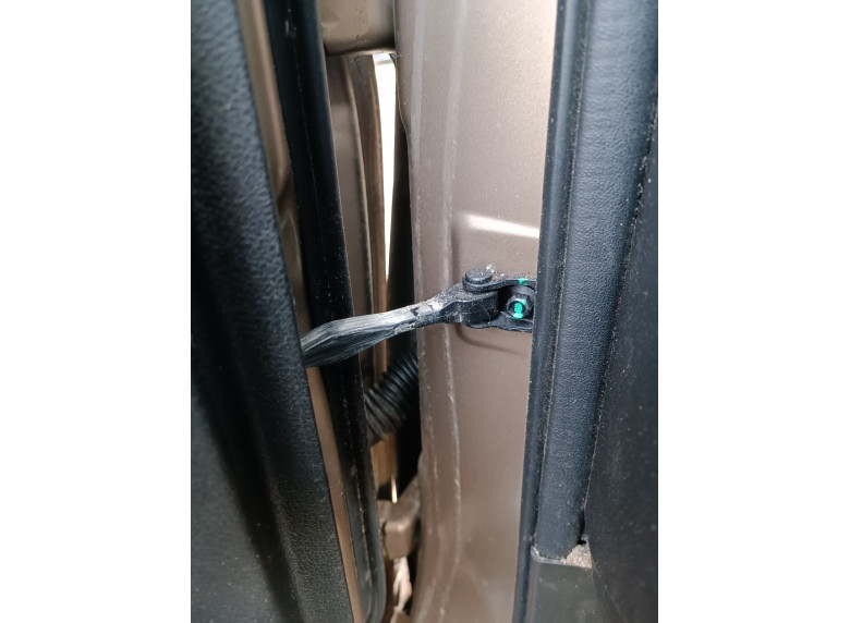 Ограничитель открывания двери передней к Geely Emgrand 7