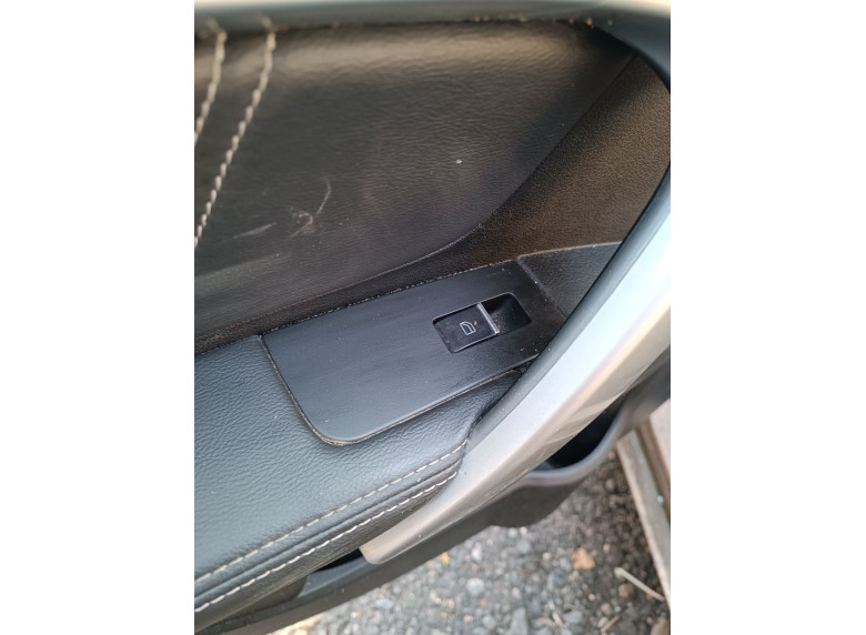 Кнопка стеклоподъемника заднего левого к Geely Emgrand 7, 2020г.