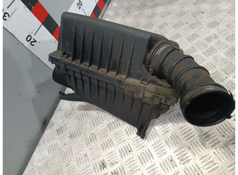 Корпус воздушного фильтра к Opel Vectra, 1998г.