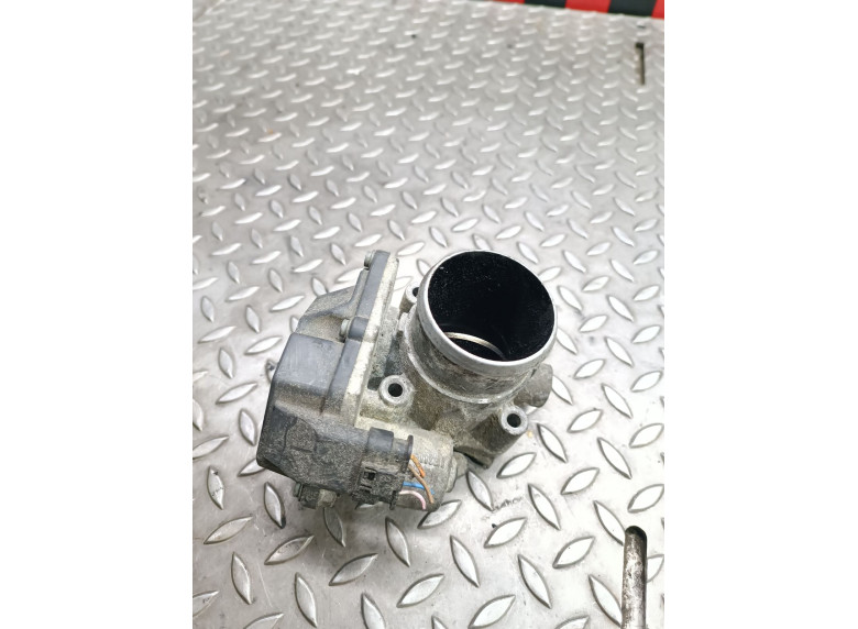 Заслонка дроссельная к Заслонка дроссельная к Kia Carens undefined г. Carens