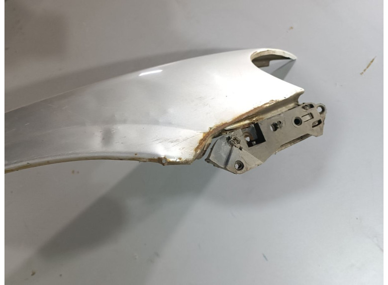 Крыло переднее правое к Opel Vectra, 1998г.