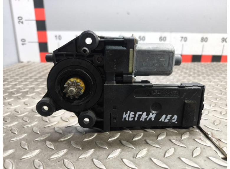 Моторчик стеклоподъемника передний левый к Renault Megane, 2010г.