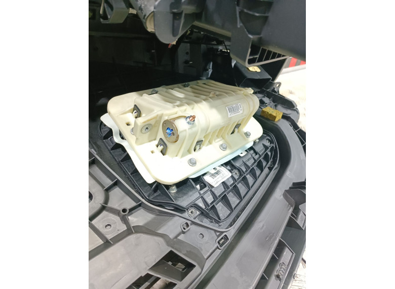 Панель передняя салона (торпедо) к Renault Megane, 2010г.