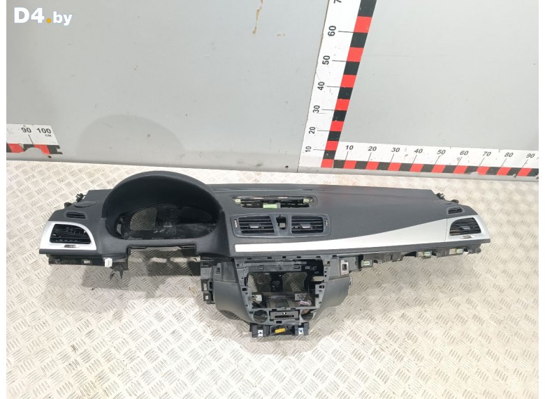 Панель передняя салона (торпедо) к Renault Megane undefined г.