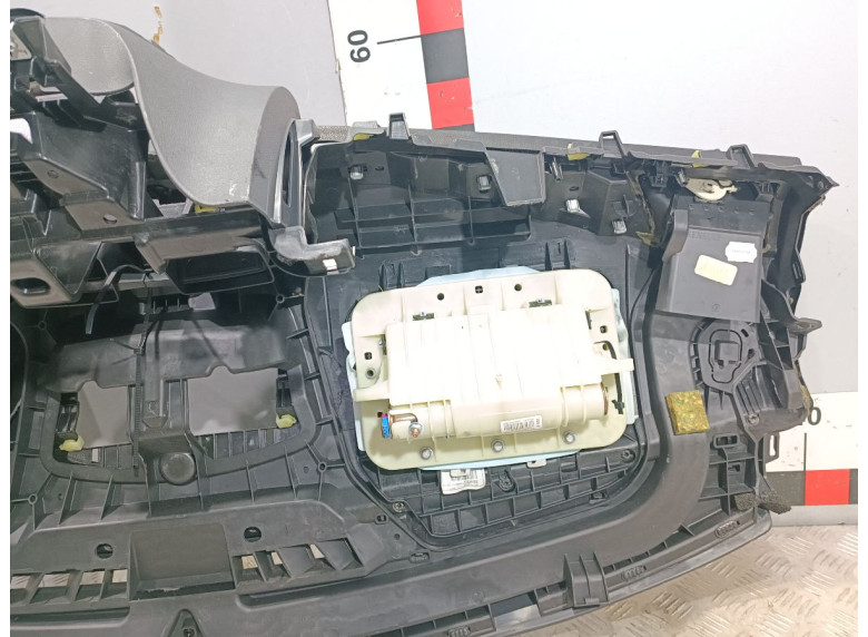 Панель передняя салона (торпедо) к Renault Megane, 2010г.