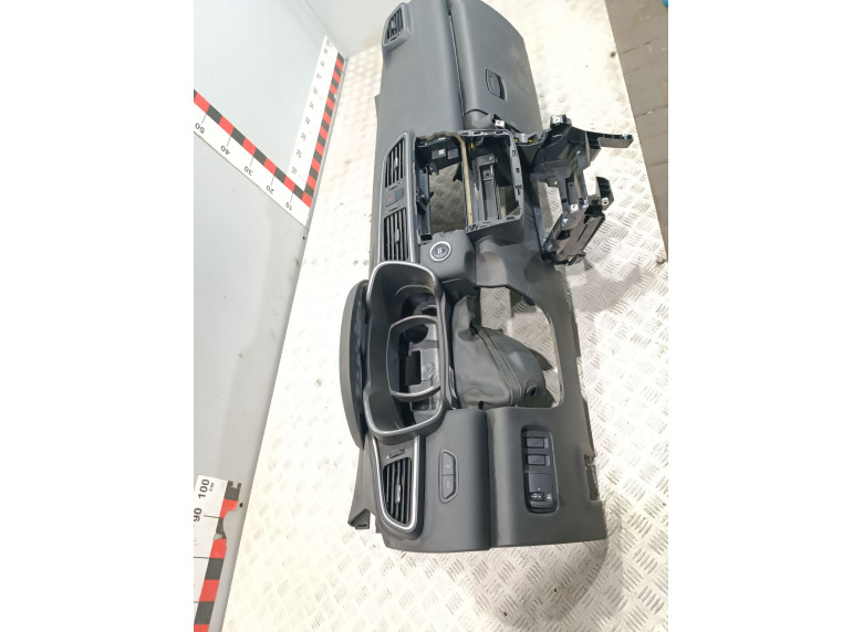 Панель передняя салона (торпедо) к Renault Kadjar, 2016г.