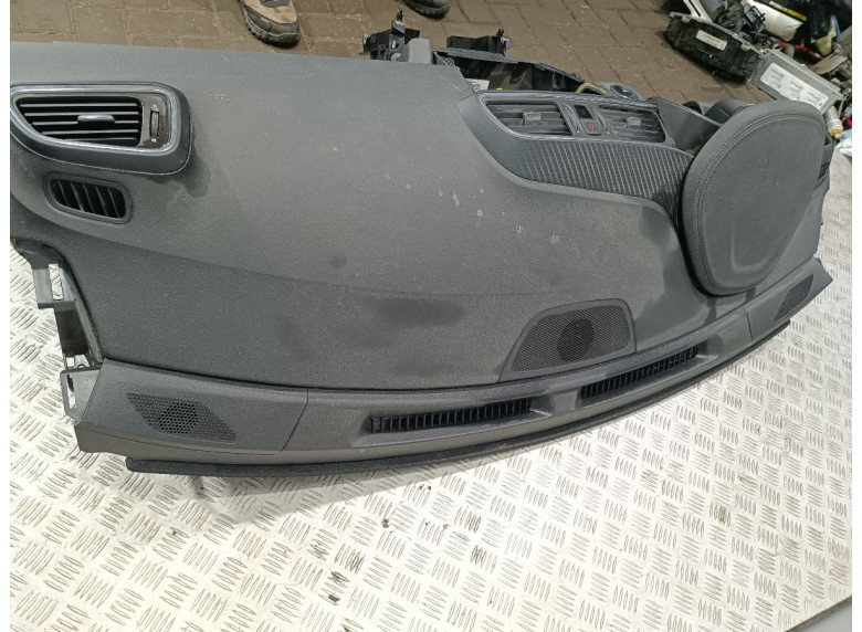 Панель передняя салона (торпедо) к Renault Kadjar, 2016г.