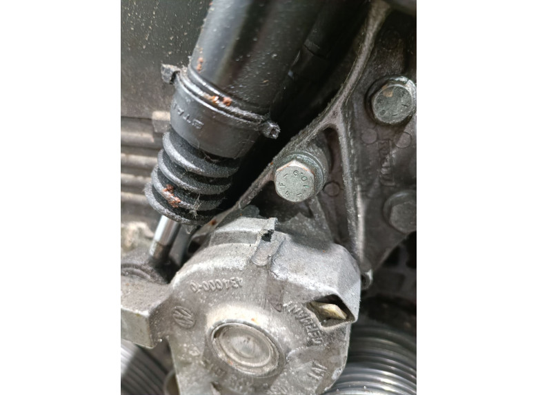 Натяжитель ремня генератора к Volkswagen Golf, 1999г.