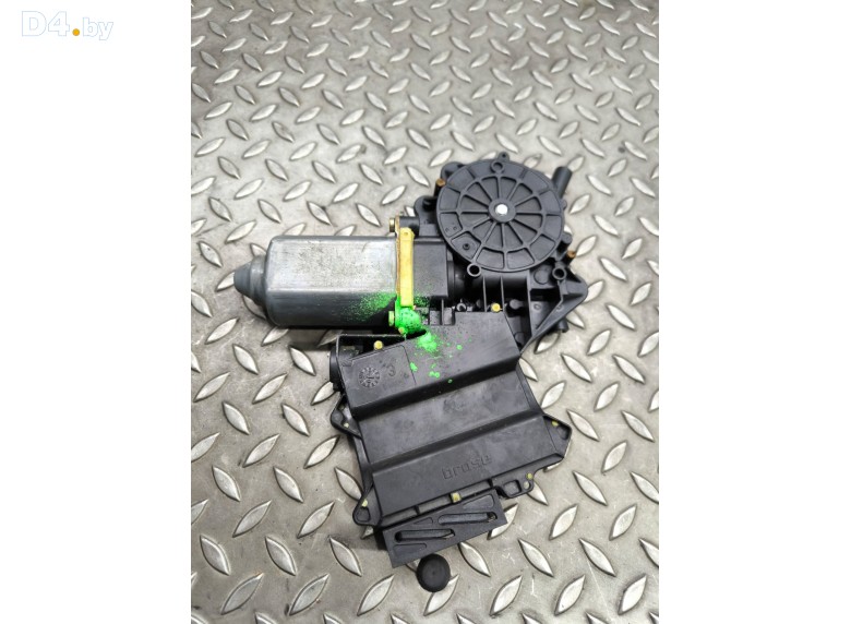 Моторчик стеклоподъемника передний правый к Volkswagen Sharan undefined г.