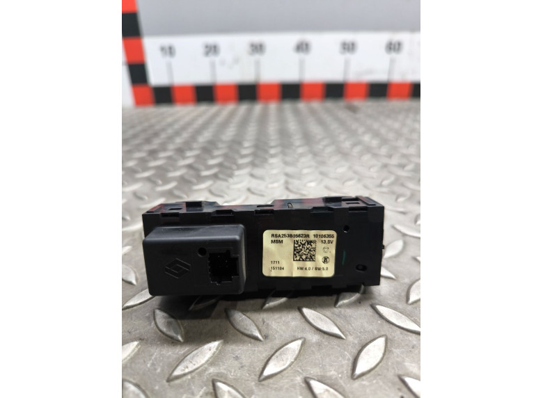 Кнопка (выключатель) к Renault Kadjar, 2015г.