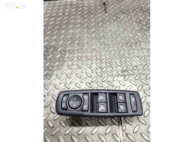 Блок управления стеклоподъемниками к Renault Megane undefined г.