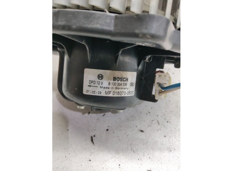 Моторчик печки к Volvo V40, 2001г.