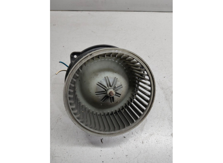 Моторчик печки к Volvo V40, 2001г.