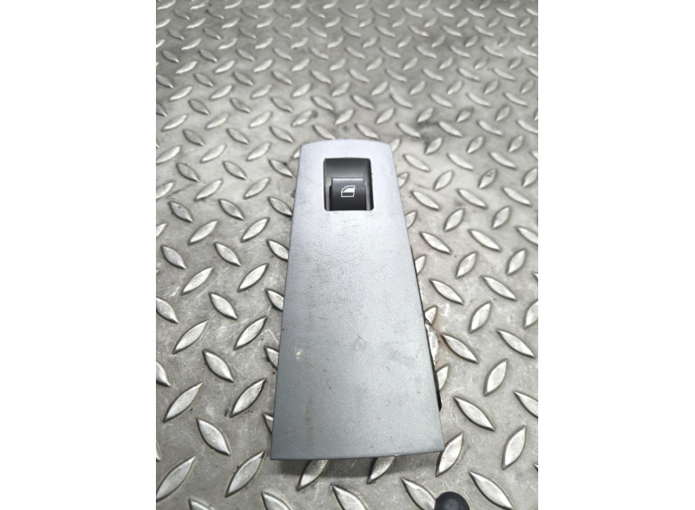 Кнопка стеклоподъемника переднего правого к BMW 7 E65/E66, 2003г.