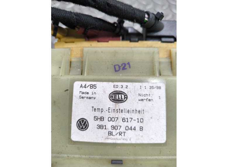 Блок управления печки/климат-контроля к Volkswagen Passat, 1998г.