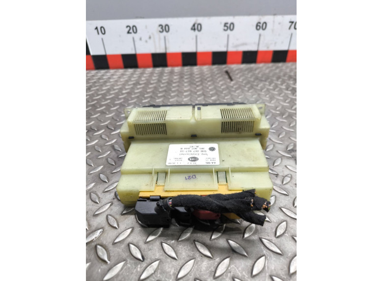 Блок управления печки/климат-контроля к Volkswagen Passat, 1998г.