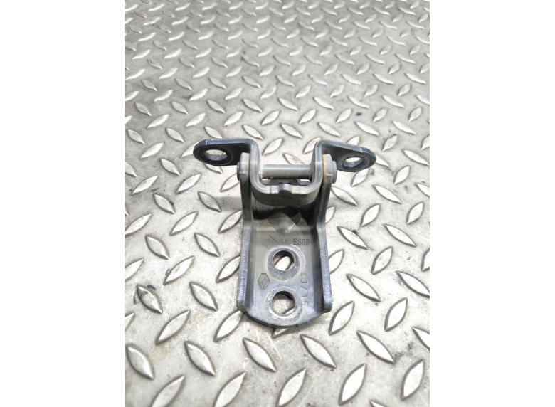 Петля двери передней левой к Renault Kadjar, 2015г.