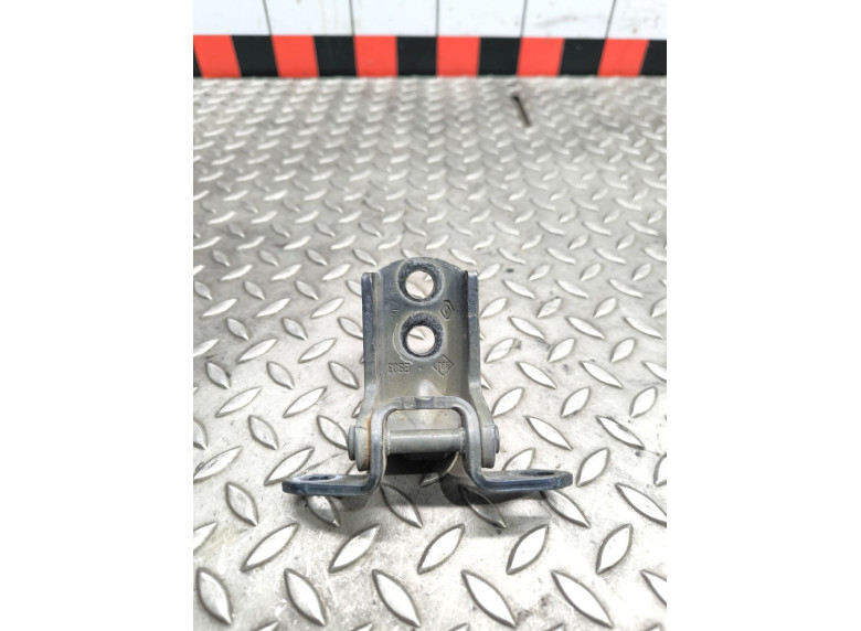 Петля двери передней левой к Renault Kadjar, 2015г.