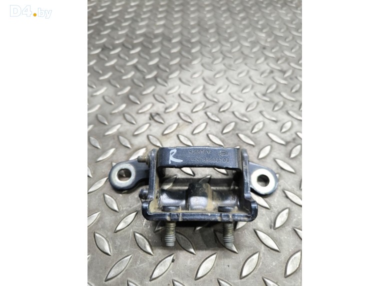 Петля двери задней правой к Renault Kadjar undefined г.