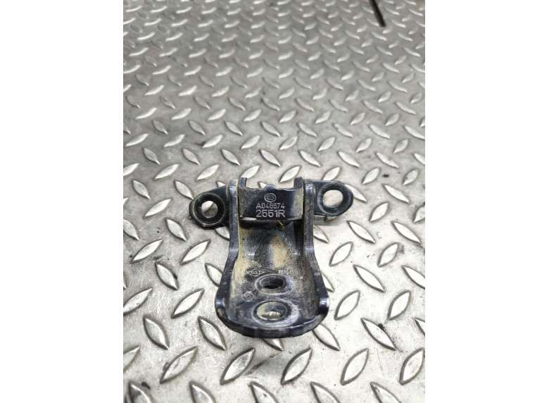 Петля двери задней правой к Renault Kadjar, 2015г.