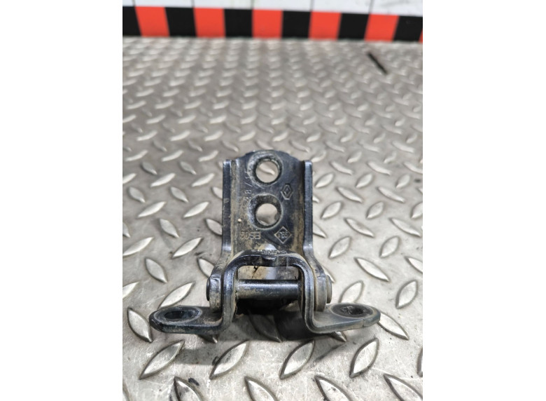 Петля двери задней правой к Renault Kadjar, 2015г.